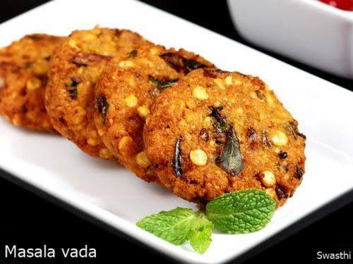 Crispy South Indian Dal Vada (Masala Vada) with curry leaves — authentic Tamil snack at Sankar's Banana Leaf Pune